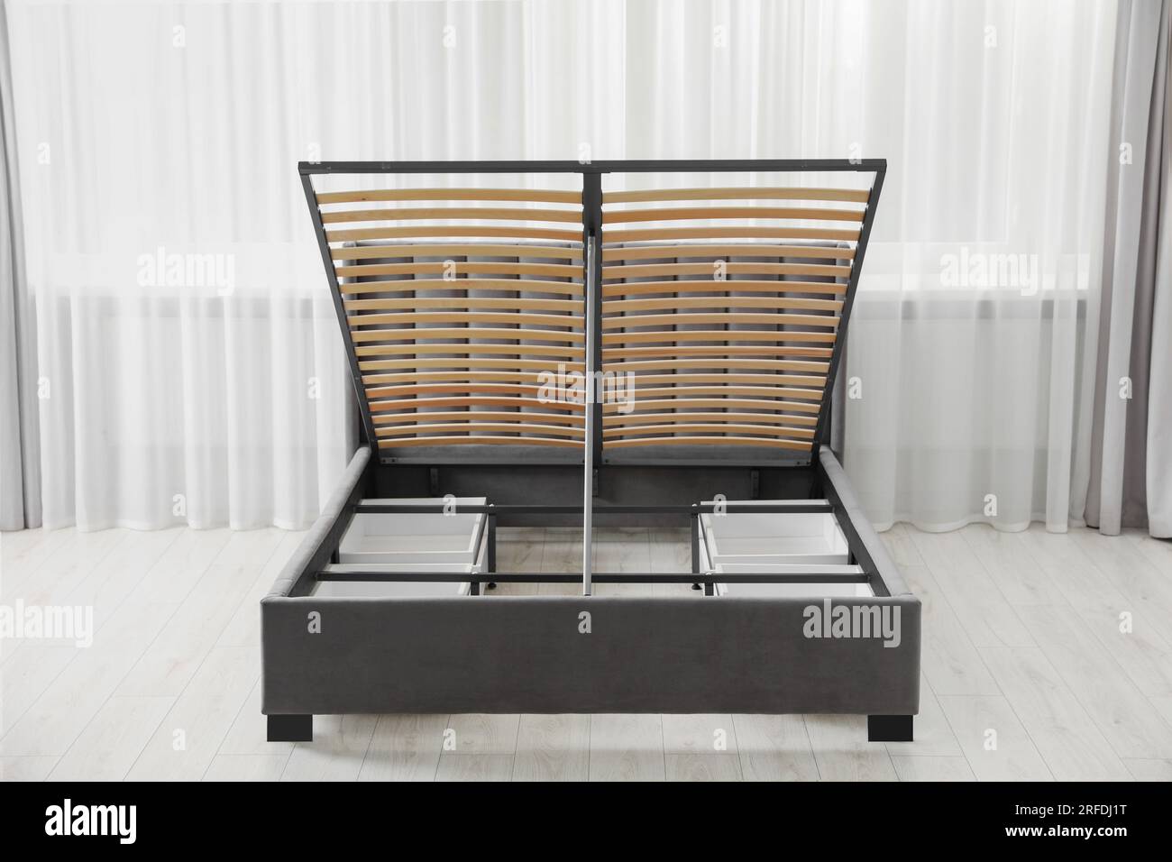 Yaheetech Cadre De Lit Métallique 140x200 Cm Design Moderne Avec