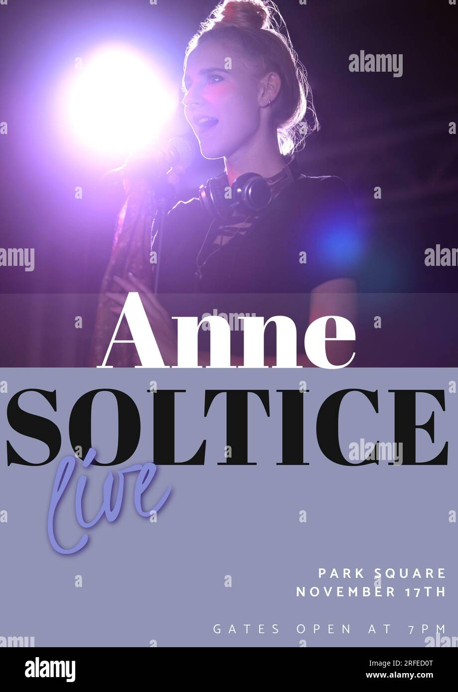 Anne soltice live, Park Square, texte du 11 novembre et femme caucasienne chantant sur scène Banque D'Images
