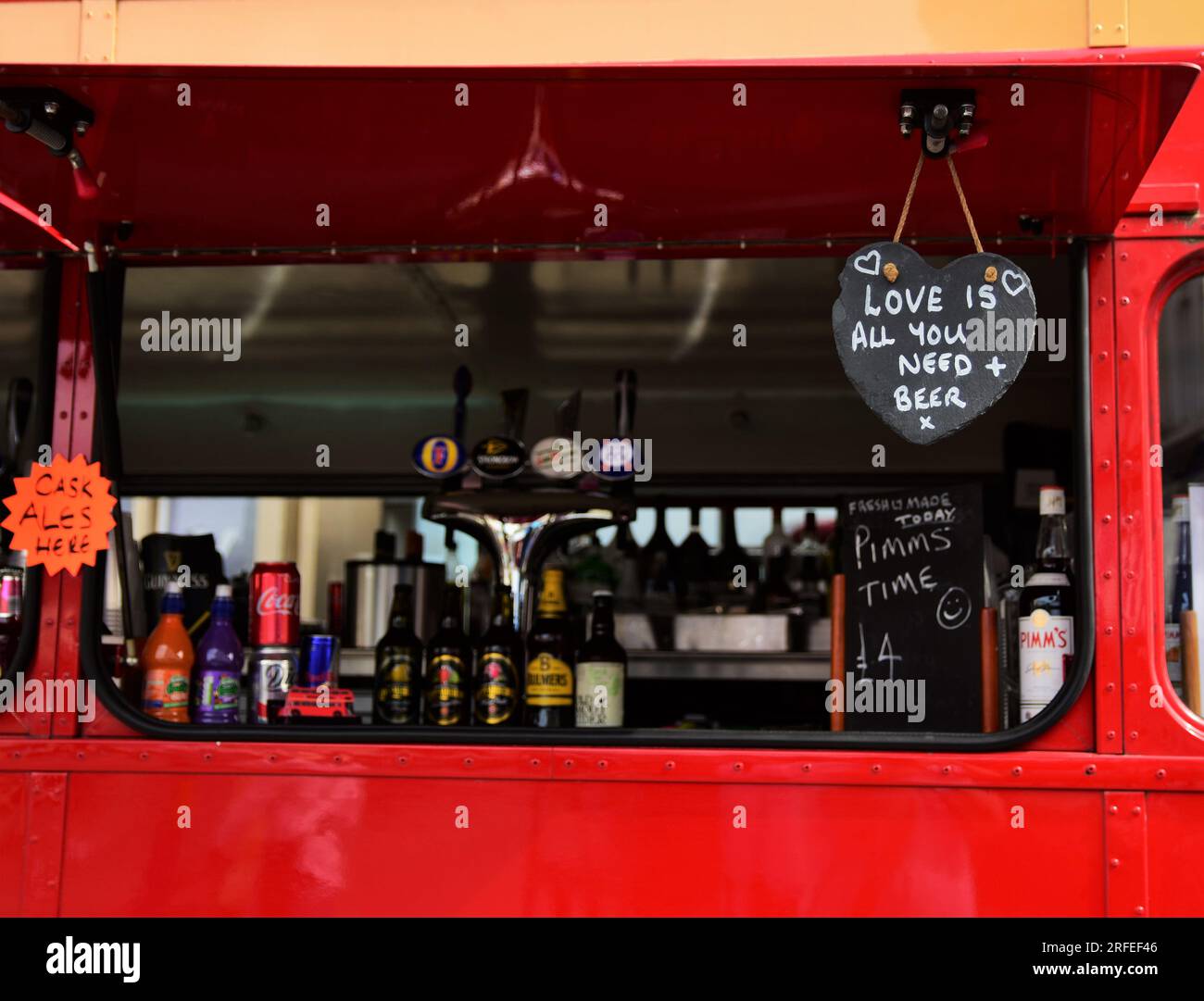 Bar mobile rouge vif au Warwick Food Festival 2107 Banque D'Images