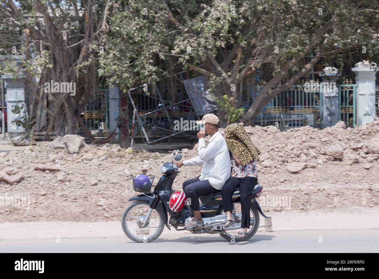 Sur la route au Cambodge Banque D'Images