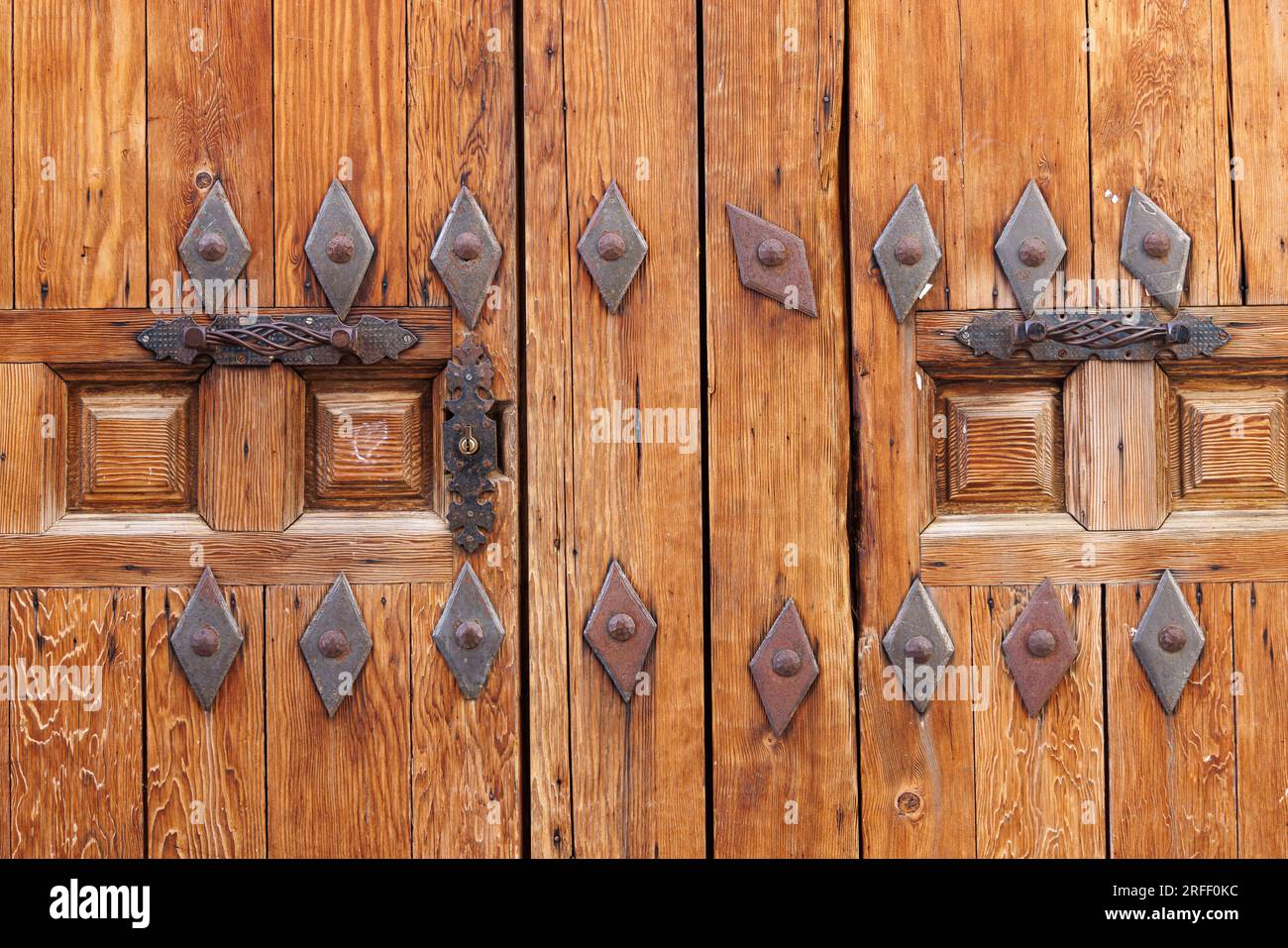 Espagne, Extremadura, Coria, détail de porte de maison Banque D'Images
