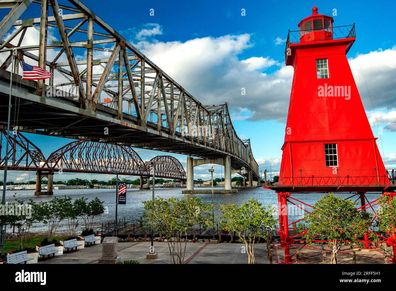 États-Unis, Louisiane, Berwick, le phare sur la rivière Atchafalaya Banque D'Images