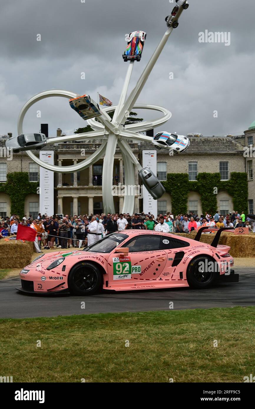 Porsche 911 RSR, Pink Pig, 75 ans de Porsche, vainqueur des 24 heures du Mans, avec 19 victoires à droite et de nombreuses victoires de classe, au célèbre Los Angeles Banque D'Images