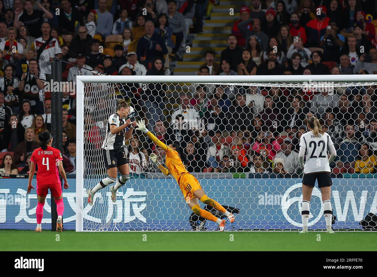 Alexandra Popp #11 de l'Allemagne marque mais est exclue pour AUCUN BUT lors de la coupe du monde féminine de la FIFA 2023 Group H Match Corée du Sud vs Allemagne femmes au Suncorp Stadium, Brisbane, Australie, 3 août 2023 (photo de Patrick Hoelscher/News Images) crédit : News Images LTD/Alamy Live News Banque D'Images