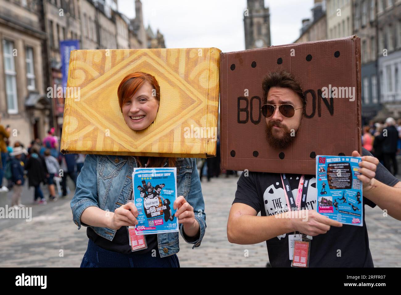 Édimbourg, Écosse, Royaume-Uni. 3 août 2023. De nombreux touristes et artistes de rue sur le Royal Mile la veille de l'ouverture officielle des festivals Fringe et International. Iain Masterton/Alamy Live News Banque D'Images