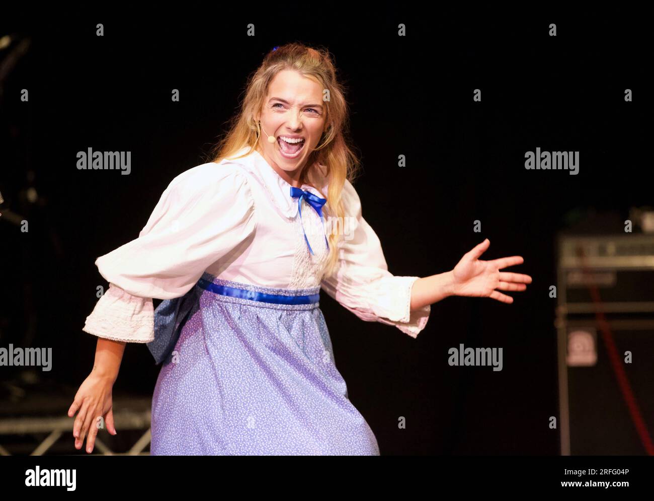 Edimbourg, Royaume-Uni, 2 août 2023 : Erin Armstrong se produit à Lena au Festival Fringe d'Edimbourg. Photo : DB Media Services / Alamy Banque D'Images