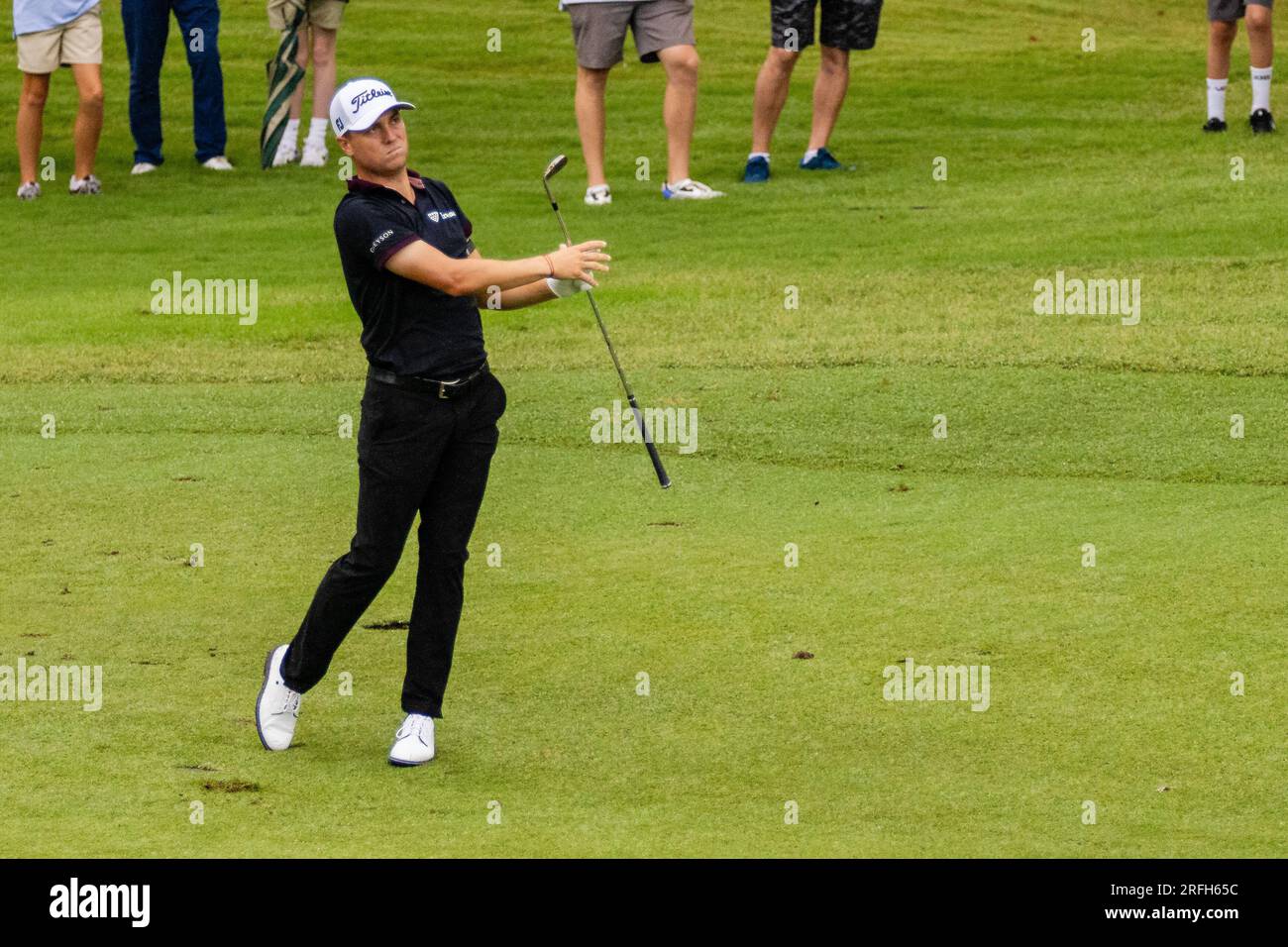 3 août 2023 : Justin Thomas frappe son deuxième sur neuf lors de la première journée du championnat Wyndham 2023 au Sedgefield Country Club à Greensboro, en Caroline du Nord. Scott Kinser/CSM Banque D'Images