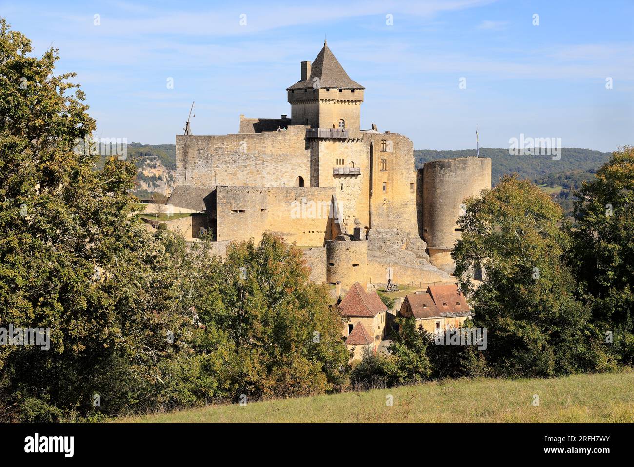 EN IMAGES - Des Playmobil à l'assaut du château de Castelnaud en Dordogne -  France Bleu