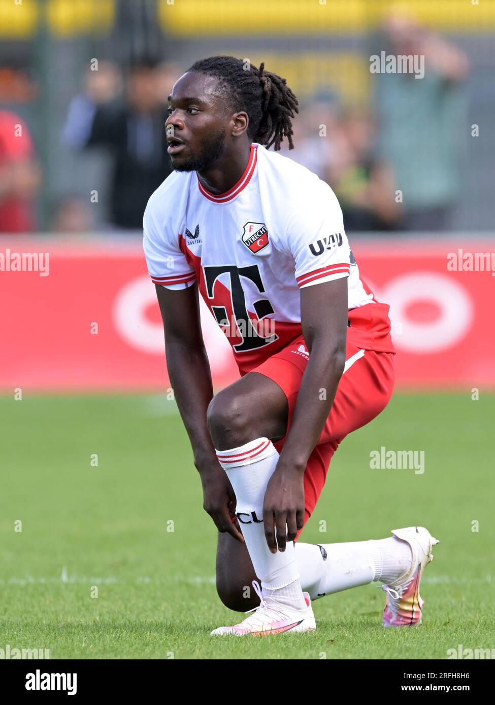 UTRECHT - Christopher Mamengi du FC Utrecht lors du match amical entre le FC Utrecht et le FC Bologne au complexe sportif Zoudenbalch le 2 août 2023 à Utrecht, pays-Bas. AP | taille néerlandaise | GERRIT DE COLOGNE Banque D'Images