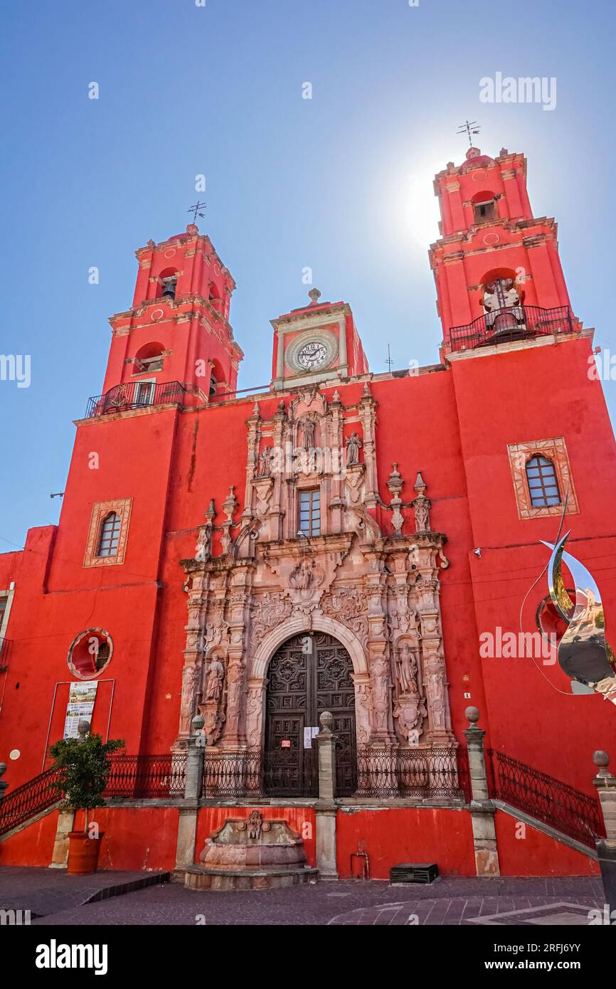 Façade de style baroque, Templo de San Francisco ou église San Francisco construite en 1741 dans le centre historique de la ville de Guanajuato, Guanajuato, Mexique. Banque D'Images