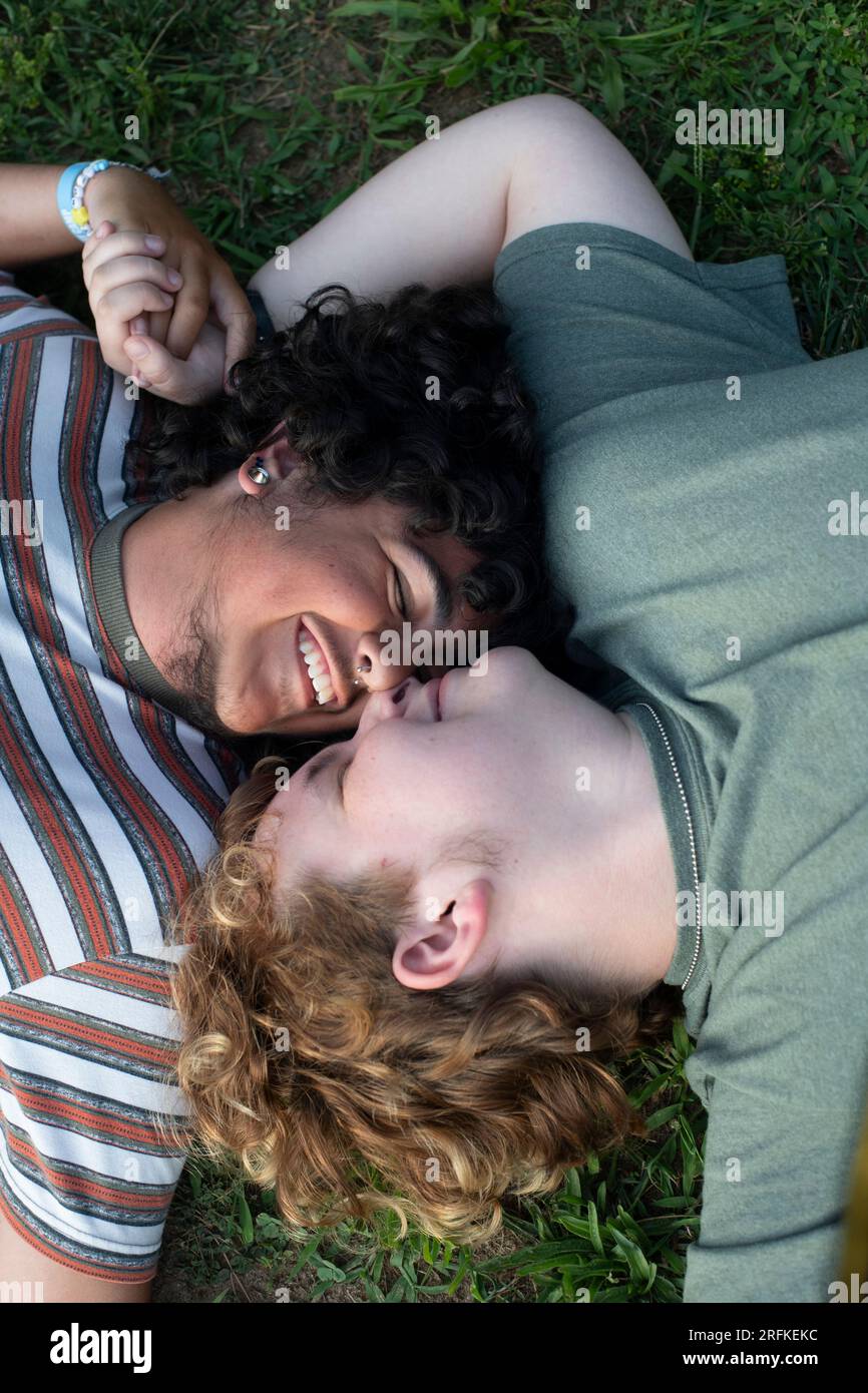 Amateurs de trans sur une randonnée Photo Stock - Alamy