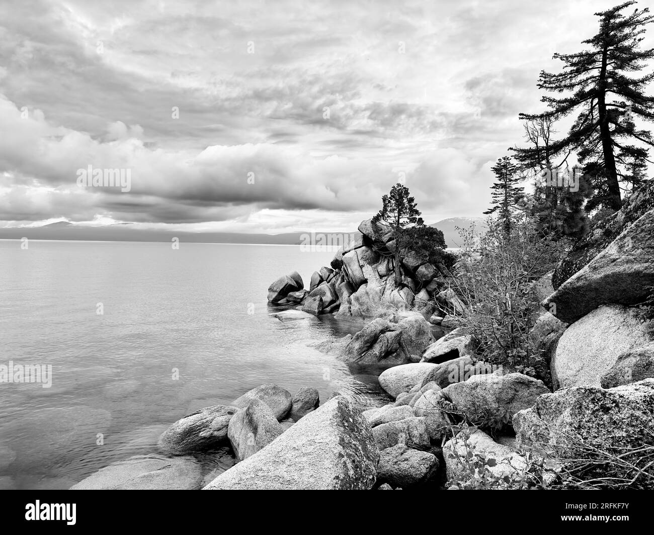 East Shore Lake Tahoe Nevada Noir et blanc Banque D'Images