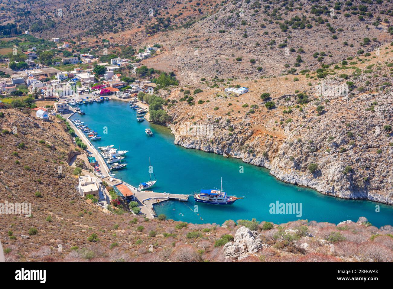 Vathy et le golfe de Rina dans l'île de Kalymnos en Grèce Banque D'Images