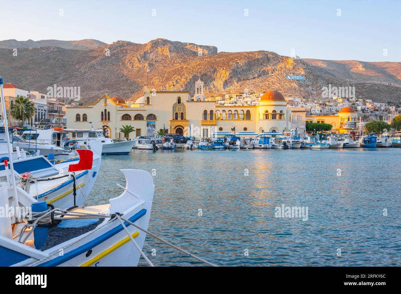 Pittoresque Pothia la capitale de l'île de Kalymnos, Dodécanèse, Grèce Banque D'Images