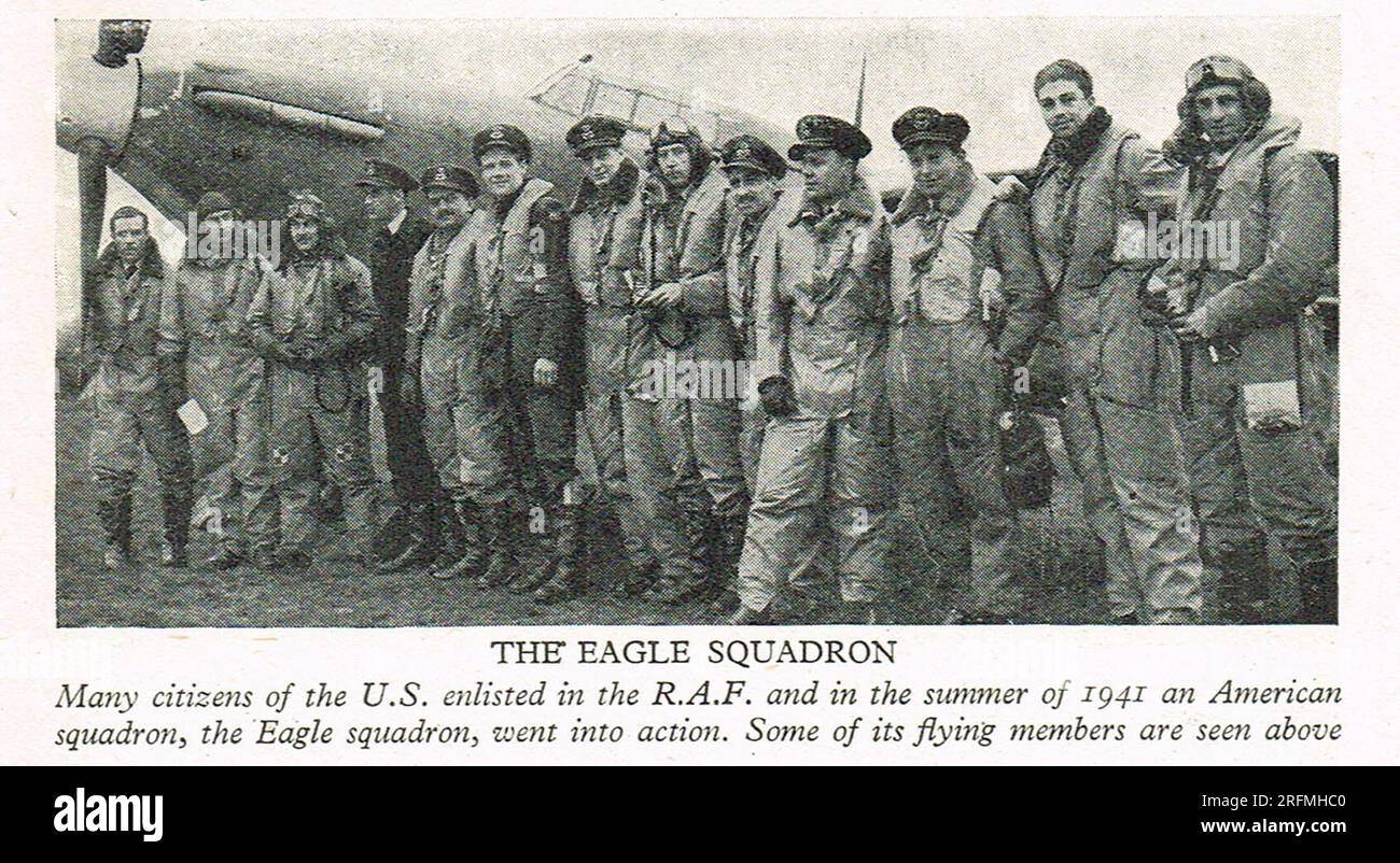 Photo d'un escadron Eagle au Royaume-Uni vers 1941. Les Eagle Squadrons étaient trois escadrons de chasse de la Royal Air Force, formés avec des pilotes volontaires des États-Unis au début de la Seconde Guerre mondiale, avant l'entrée en guerre des États-Unis en décembre 1941. Il y avait 3 escadrons formés : 71 escadron, 121 escadron et 133 escadron. L'escadron particulier ici n'est pas identifié. Banque D'Images