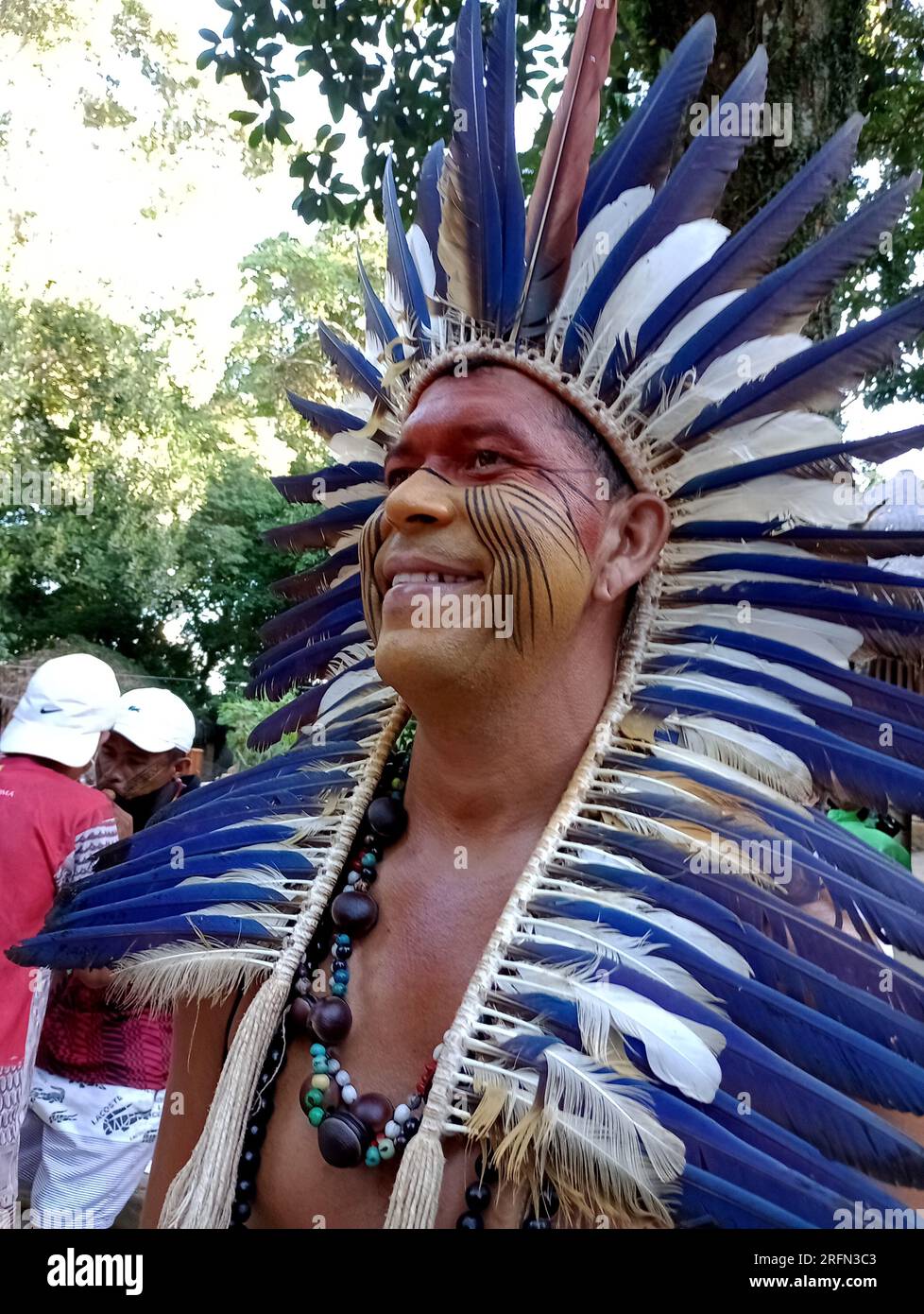 porto seguro, bahia, brésil - 1 août 2023 : les Indiens Etina Pataxo vus pendant le festival Aragwaka dans le village de Jaqueira dans la ville de Porto Segu Banque D'Images