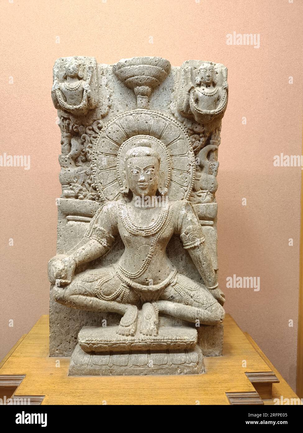 Bodhisattva ou Bodhisatva. Digapada, Koraput, 10e siècle AD. Banque D'Images Bodhisattva ou Bodhisatva. Digapada, Koraput, 10e siècle AD. Banque D'Images