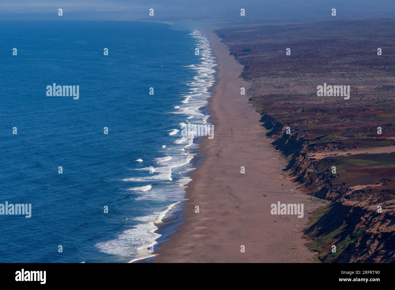 Vagues le long de point Reyes National Seashore en Californie Banque D'Images
