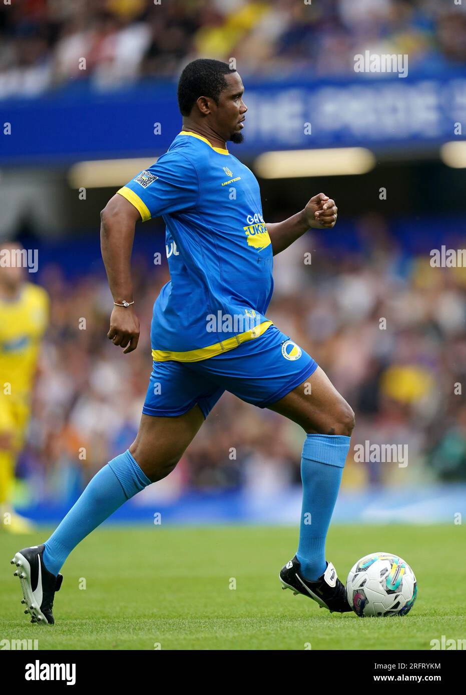 Samuel ETO'o de Team Blue lors du match Game4Ukraine à Stamford Bridge, Londres. Date de la photo : Samedi 5 août 2023. Banque D'Images