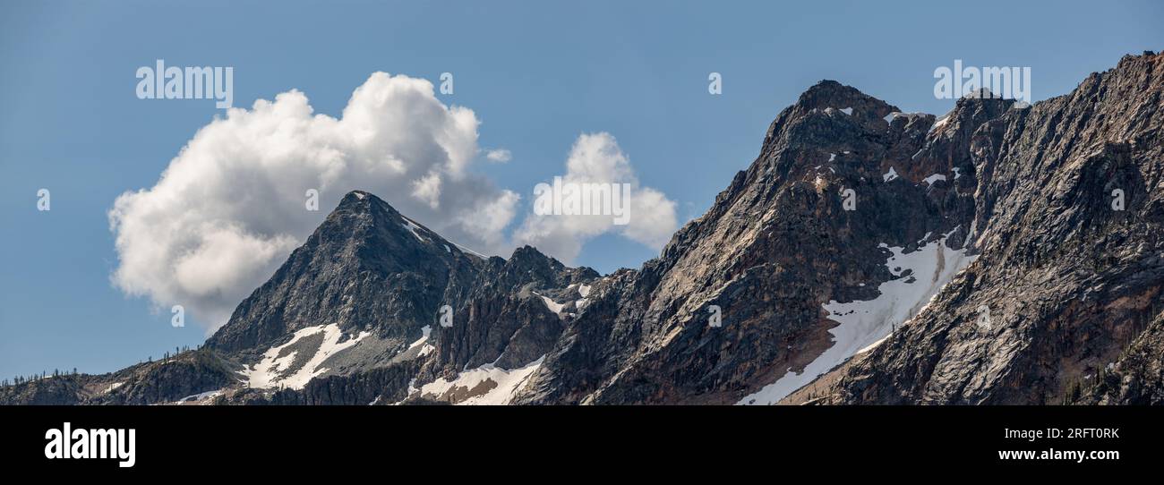 Washington Pass dans la forêt nationale d'Okanogan Banque D'Images