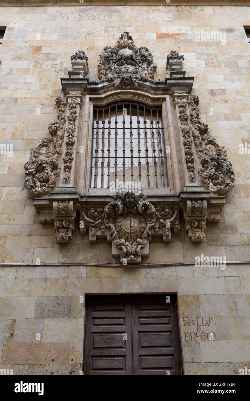 ventana facultad de derecho Banque D'Images