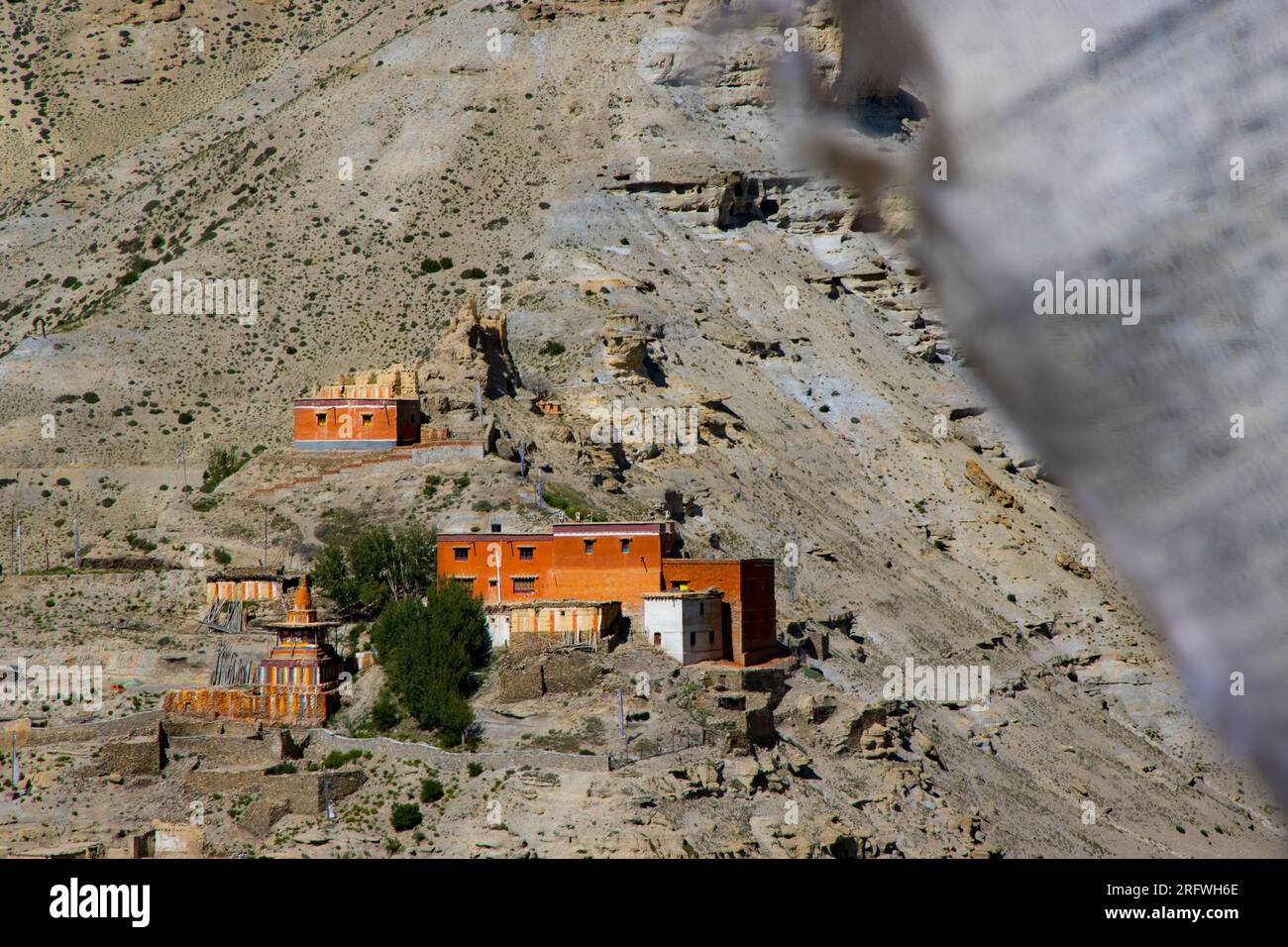 Un monastère gompa gumba dans le village Ghiling de Upper Mustang dans l'Himalaya du Népal Banque D'Images