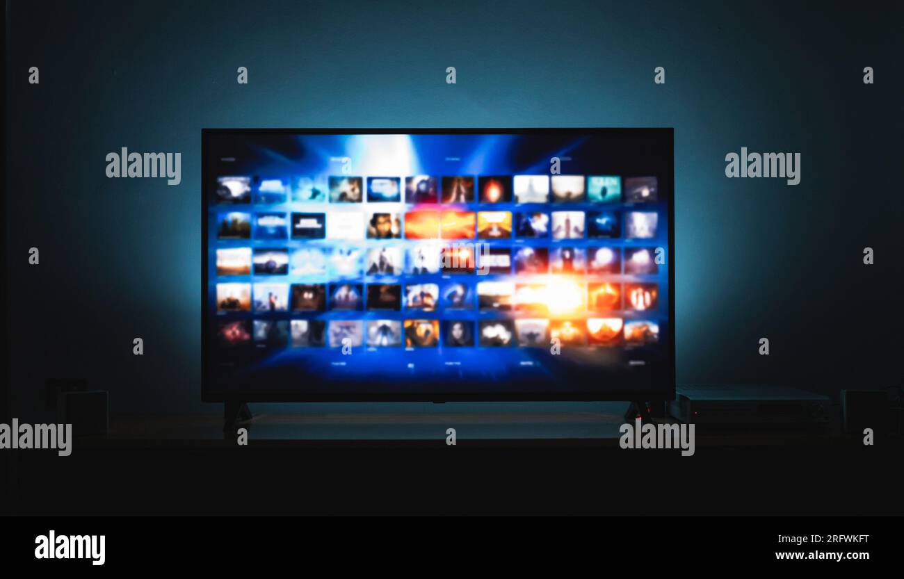 Home TV avec plate-forme de streaming films Banque D'Images