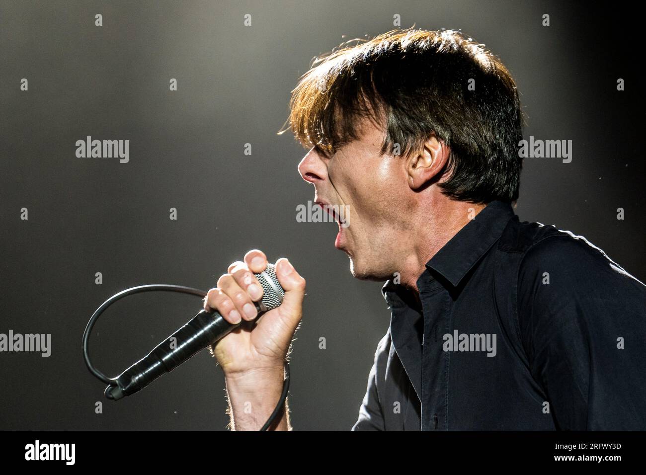 Skanderborg, Danemark. 04th, août 2023. Le groupe de rock anglais Suede donne un concert live lors du festival de musique danois SmukFest 2023 à Skanderborg. Ici, le chanteur et compositeur Brett Anderson est vu en direct sur scène. (Crédit photo : Gonzales photo - Lasse Lagoni). Banque D'Images