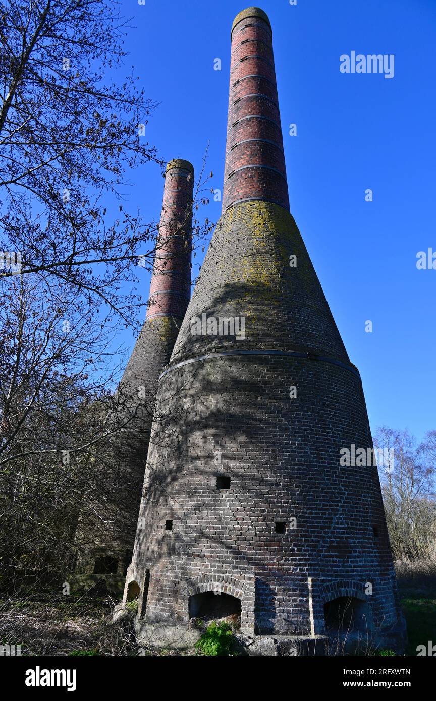 Les fours à chaux monumentaux à Dieverbrug , Drenthe. Dans le passé, les coquilles étaient chauffées à l'aide de tourbe, produisant ainsi de la chaux. Banque D'Images