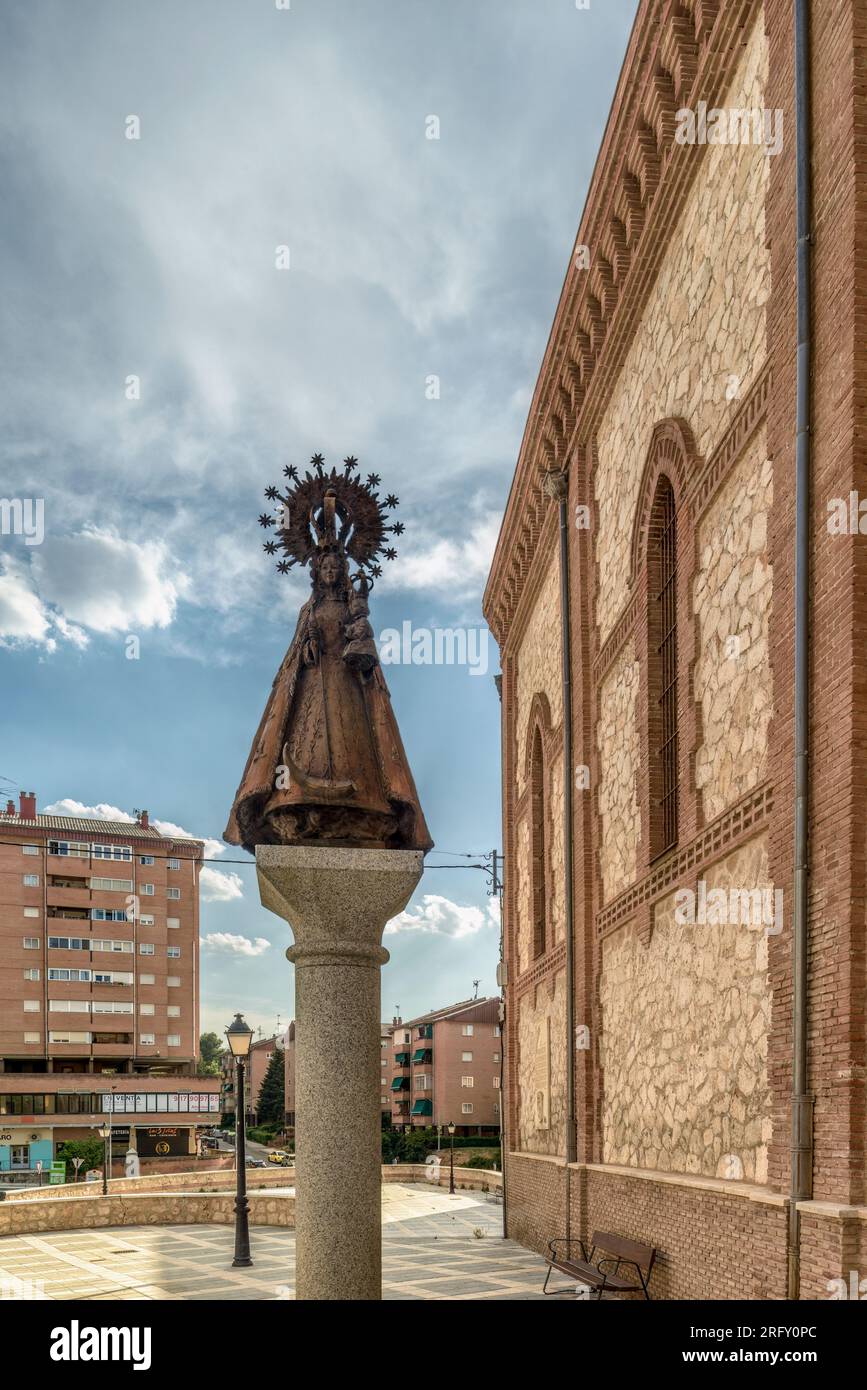 Façade du sanctuaire et l'image de Nuestra Señora de la Antigua, saint patron de la ville de Guadalajara, Castilla la Mancha, Espagne, Europe. Banque D'Images