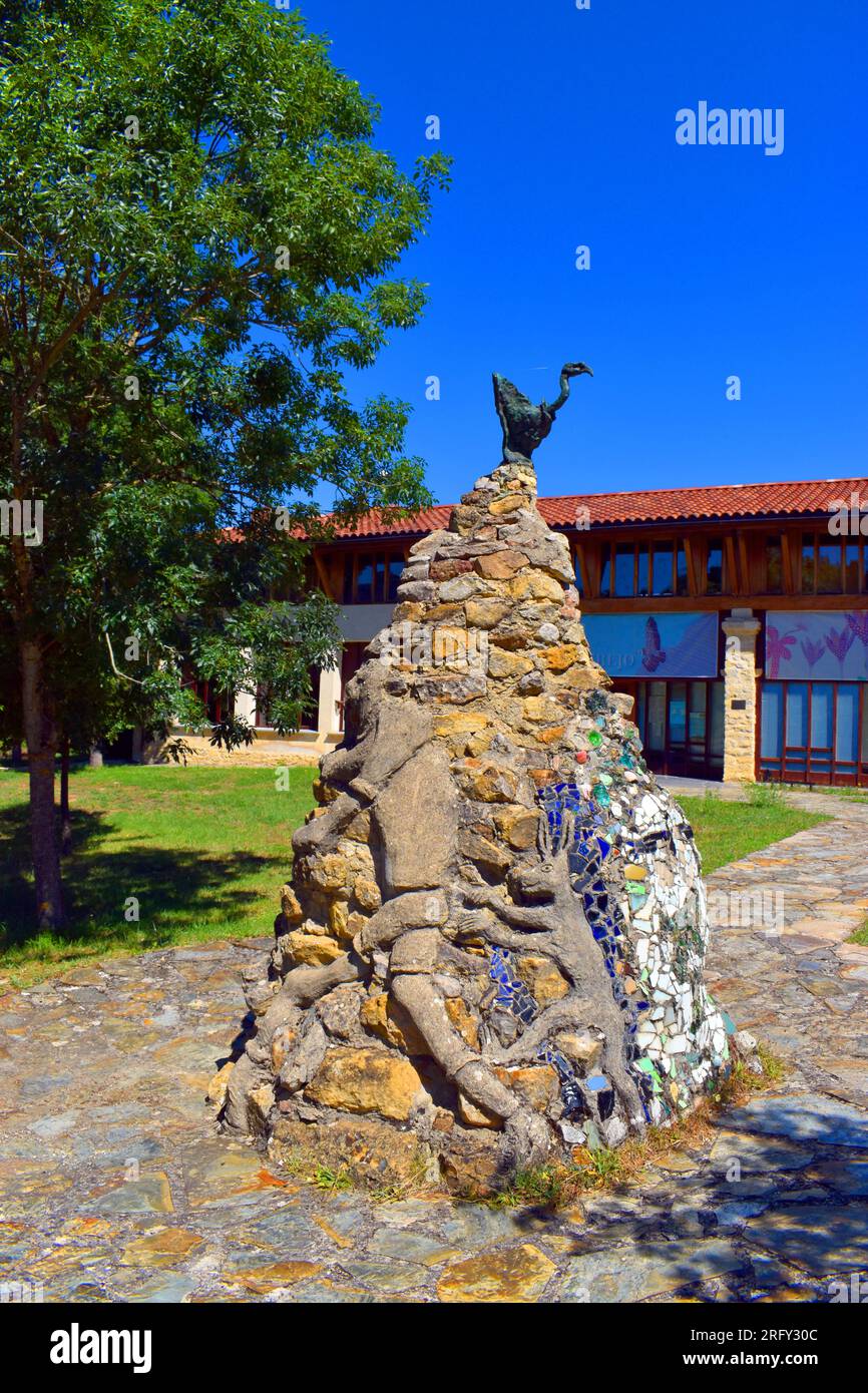 Statue d'un vautour au Centre d'interprétation du parc naturel du Valderejo. alava. Pays Basque. Espagne Banque D'Images