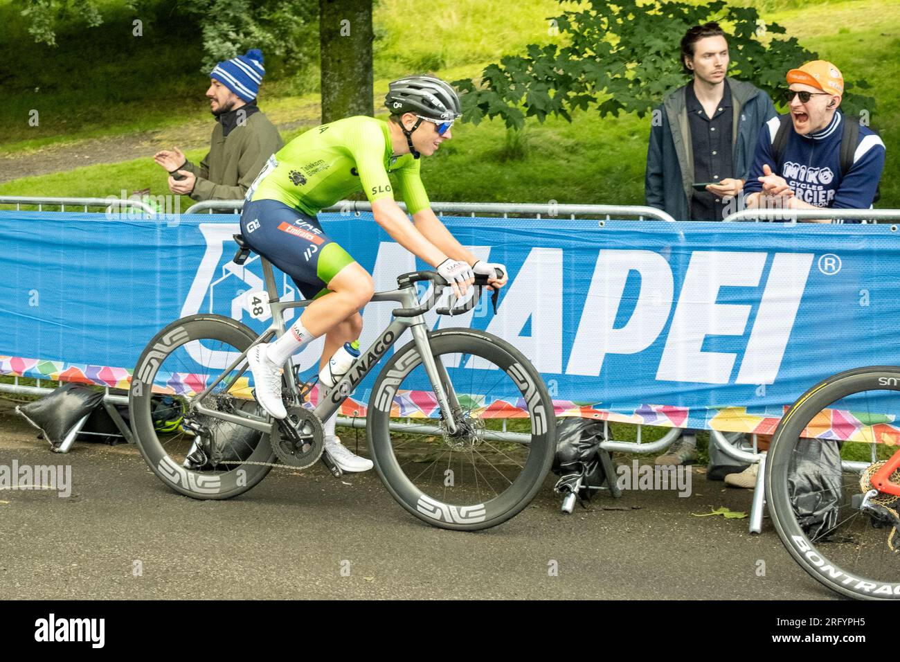 Tadej Pogačar (Slovénie) court à travers Kelvingrove Park. UCI. Glasgow 2023. Course sur route- Banque D'Images