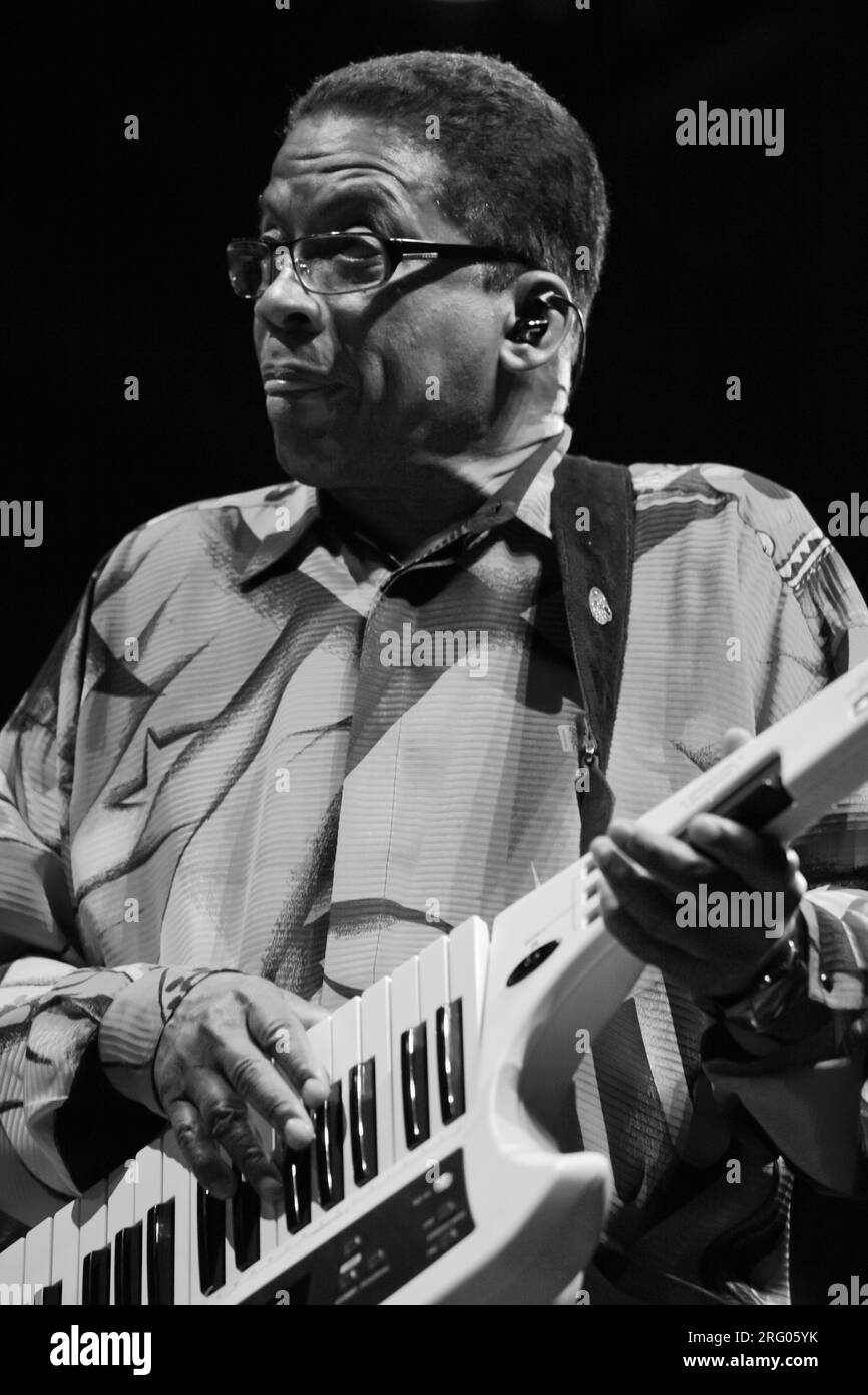 HERBIE HANCOCK effectue sur le Jimmy Lyons Étape - 54ème festival de jazz de Monterey 2011 Banque D'Images