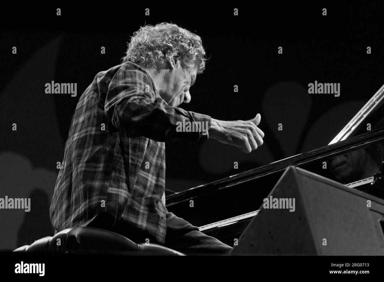 CHIC COREA effectue lors du 58e Festival de Jazz de Monterey, Californie Banque D'Images