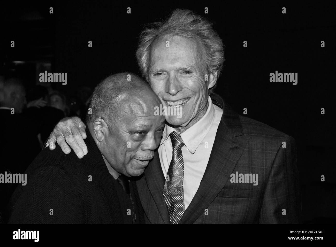 QUINCY JONES avec CLINT EASTWOOD au dîner de gala du 59ème festival de jazz de Monterey - Monterey, Californie Banque D'Images