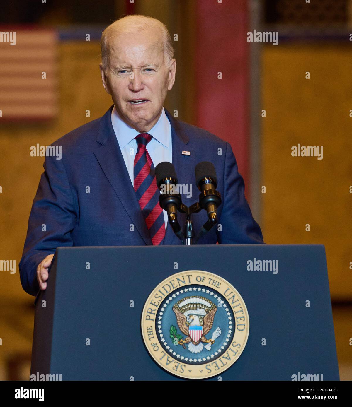 PHILADELPHIE, PA, États-Unis - 20 JUILLET 2023 : le président Joe Biden prend la parole au chantier naval de Philly. Banque D'Images
