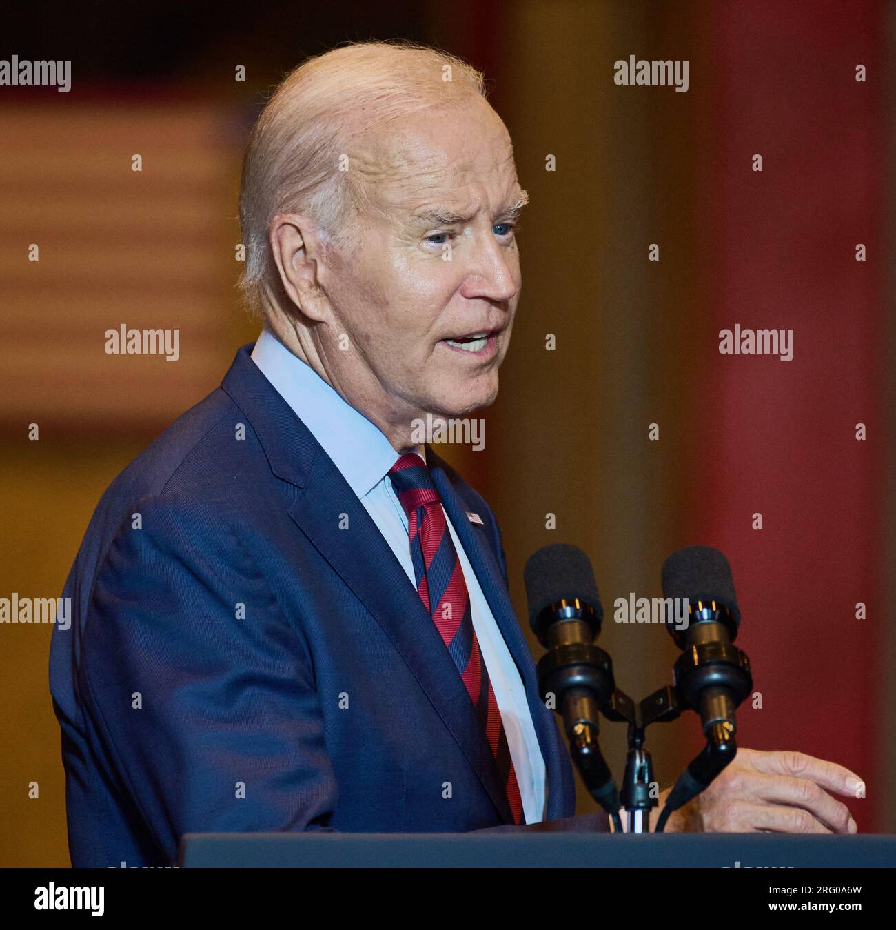 PHILADELPHIE, PA, États-Unis - 20 JUILLET 2023 : le président Joe Biden prend la parole au chantier naval de Philly. Banque D'Images