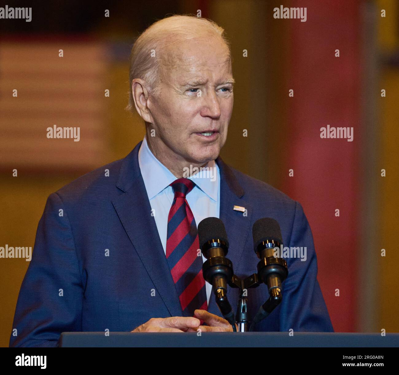 PHILADELPHIE, PA, États-Unis - 20 JUILLET 2023 : le président Joe Biden prend la parole au chantier naval de Philly. Banque D'Images