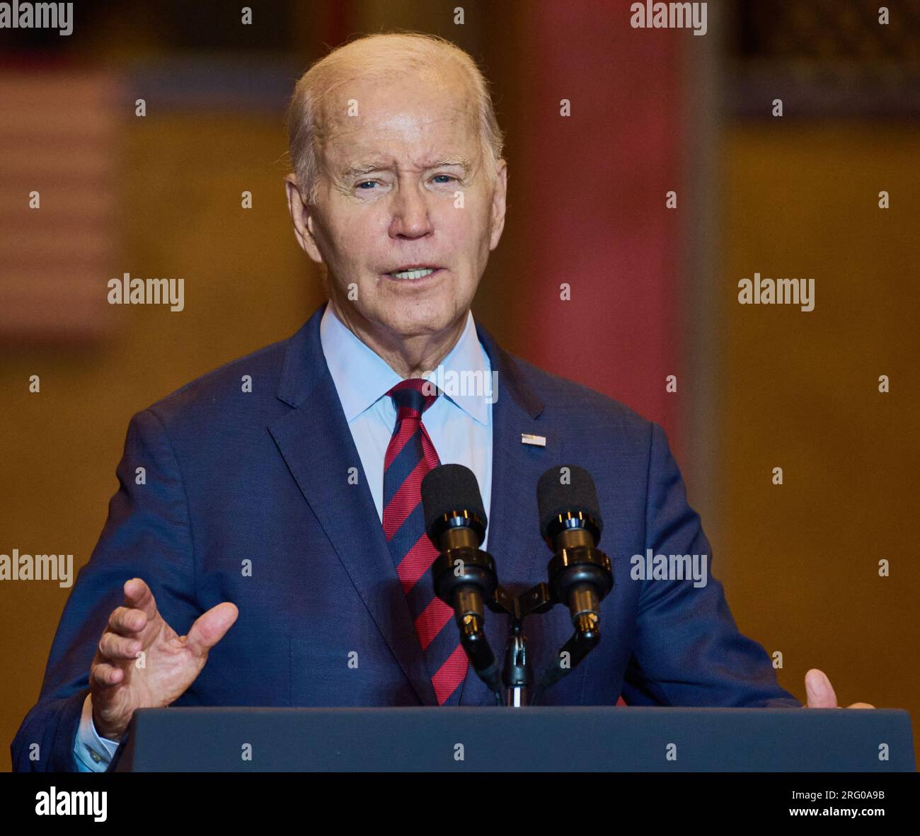 PHILADELPHIE, PA, États-Unis - 20 JUILLET 2023 : le président Joe Biden prend la parole au chantier naval de Philly. Banque D'Images