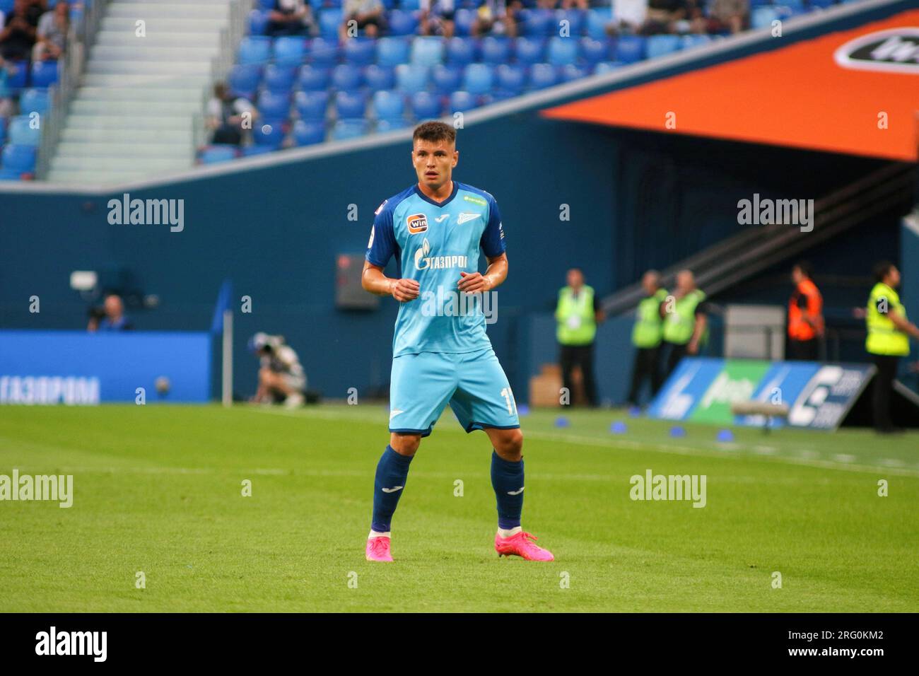 Saint-Pétersbourg, Russie. 06 août 2023. Andrey Mostovoy (17) de Zenit vu lors du match de football de la Premier League russe entre le Zenit Saint-Pétersbourg et le Dynamo Moscou à Gazprom Arena. Zenit 2:3 Dynamo. Crédit : SOPA Images Limited/Alamy Live News Banque D'Images