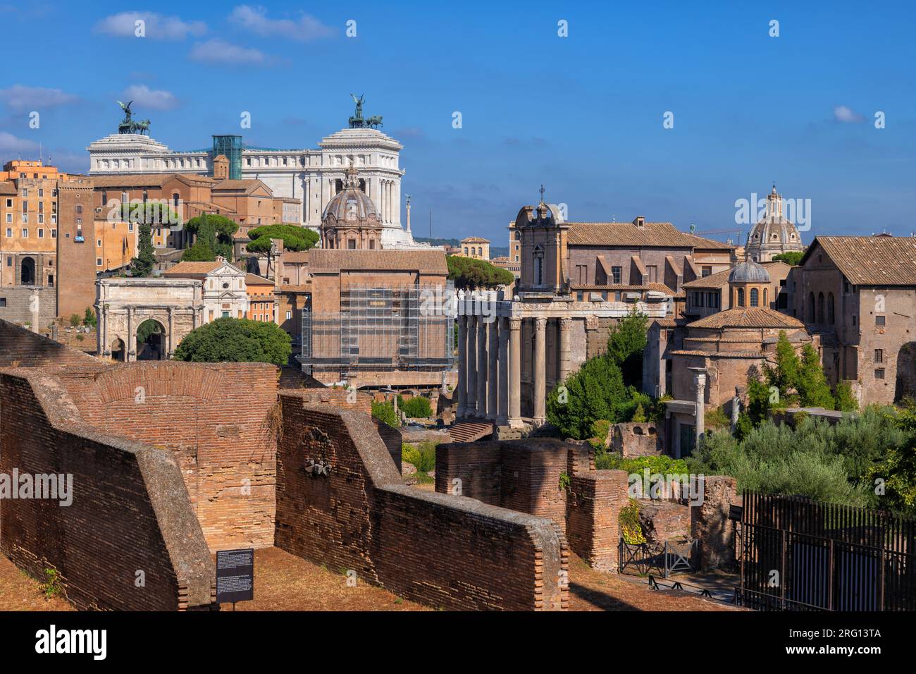 Ville de Rome paysage urbain avec le Forum romain en Italie. Banque D'Images