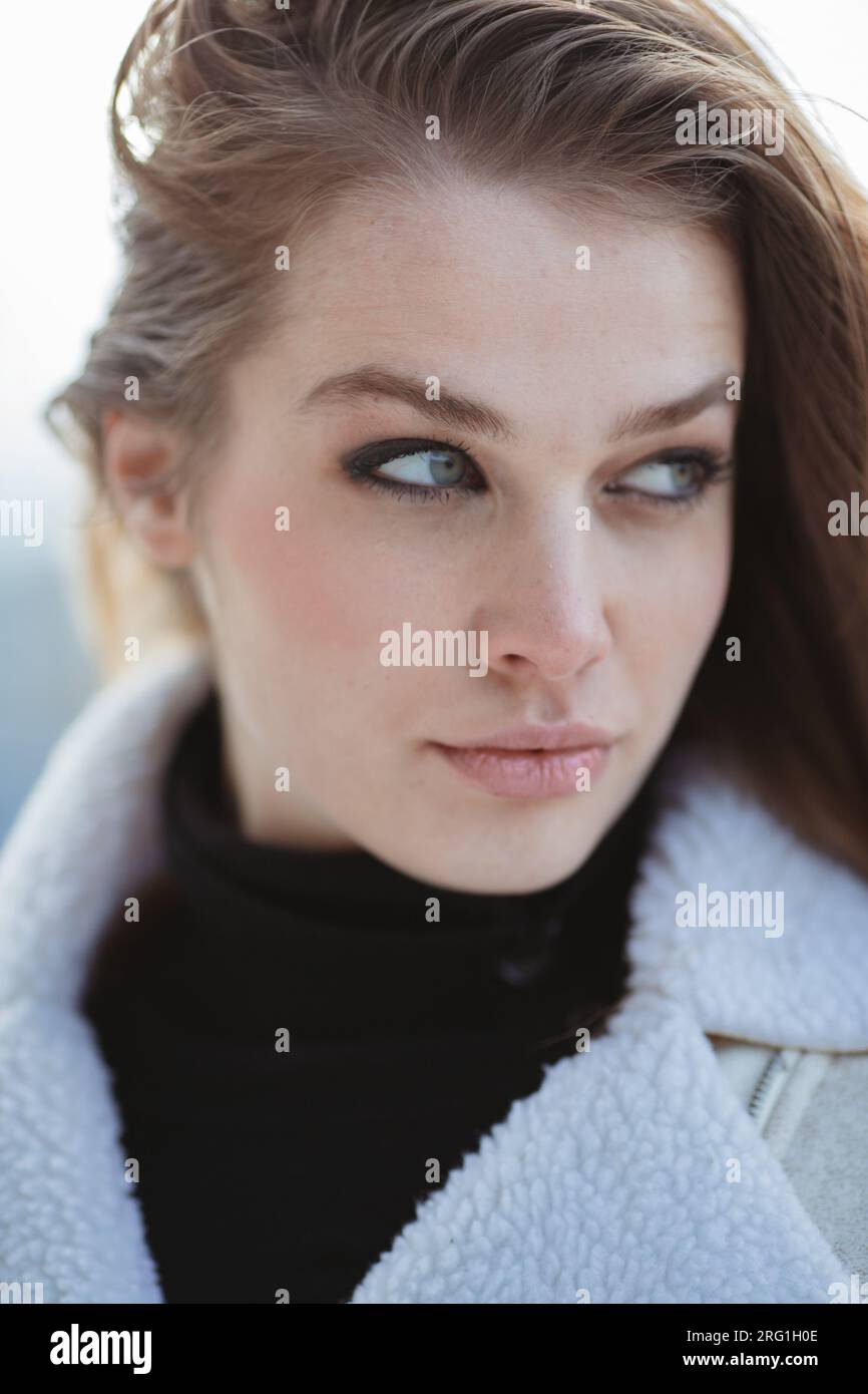 Close up portrait of young woman Banque D'Images