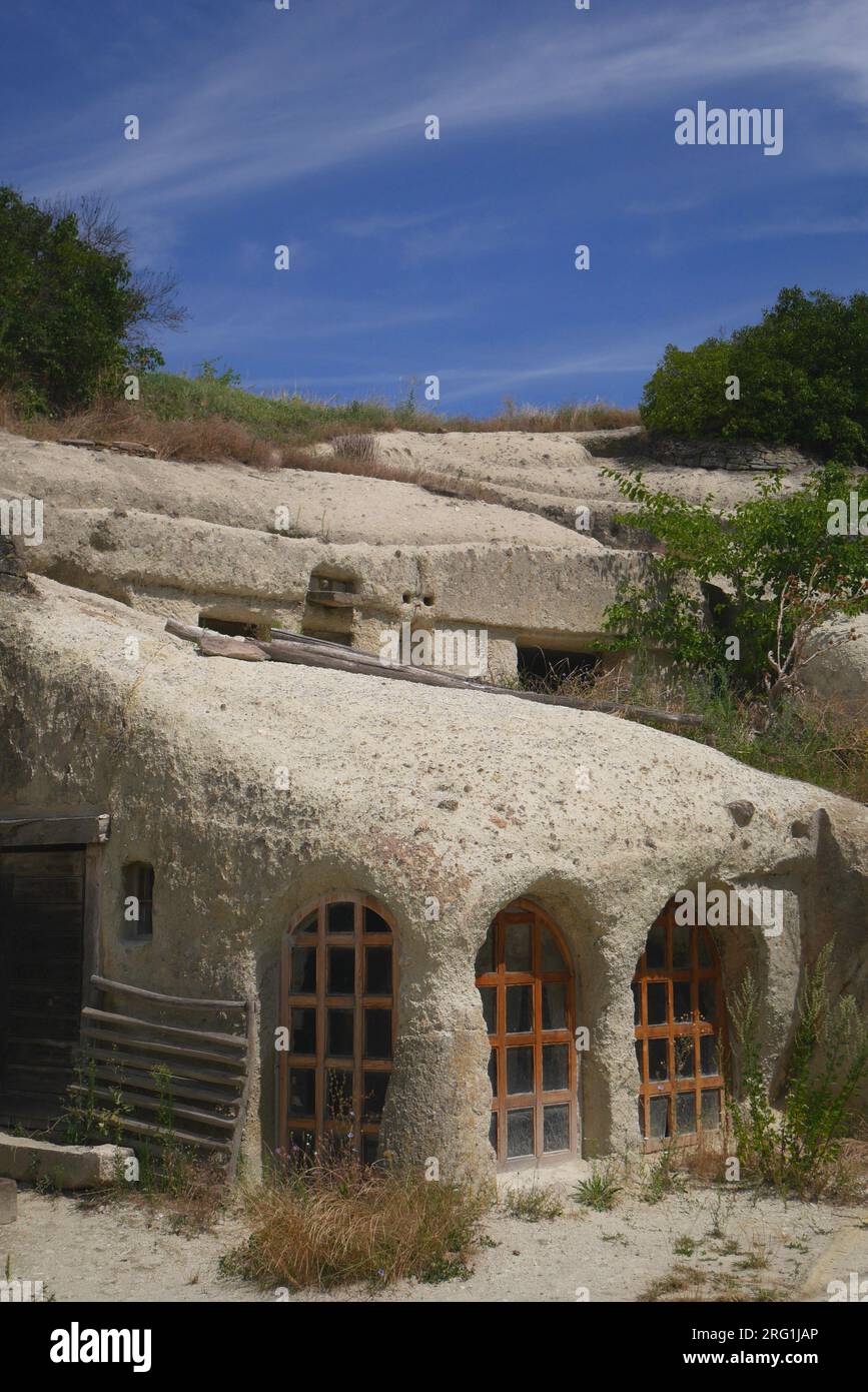 Les grottes de Noszvaj, les grottes artificielles sculptées dans le tuf de rhyolite mou, Noszvaj, près d'Eger, Hongrie Banque D'Images