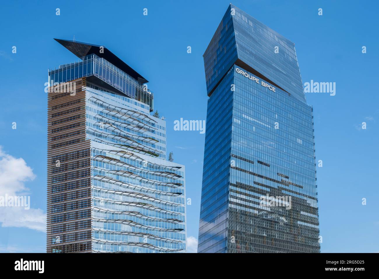 Vue extérieure des tours abritant le siège du groupe bancaire français BPCE Banque D'Images