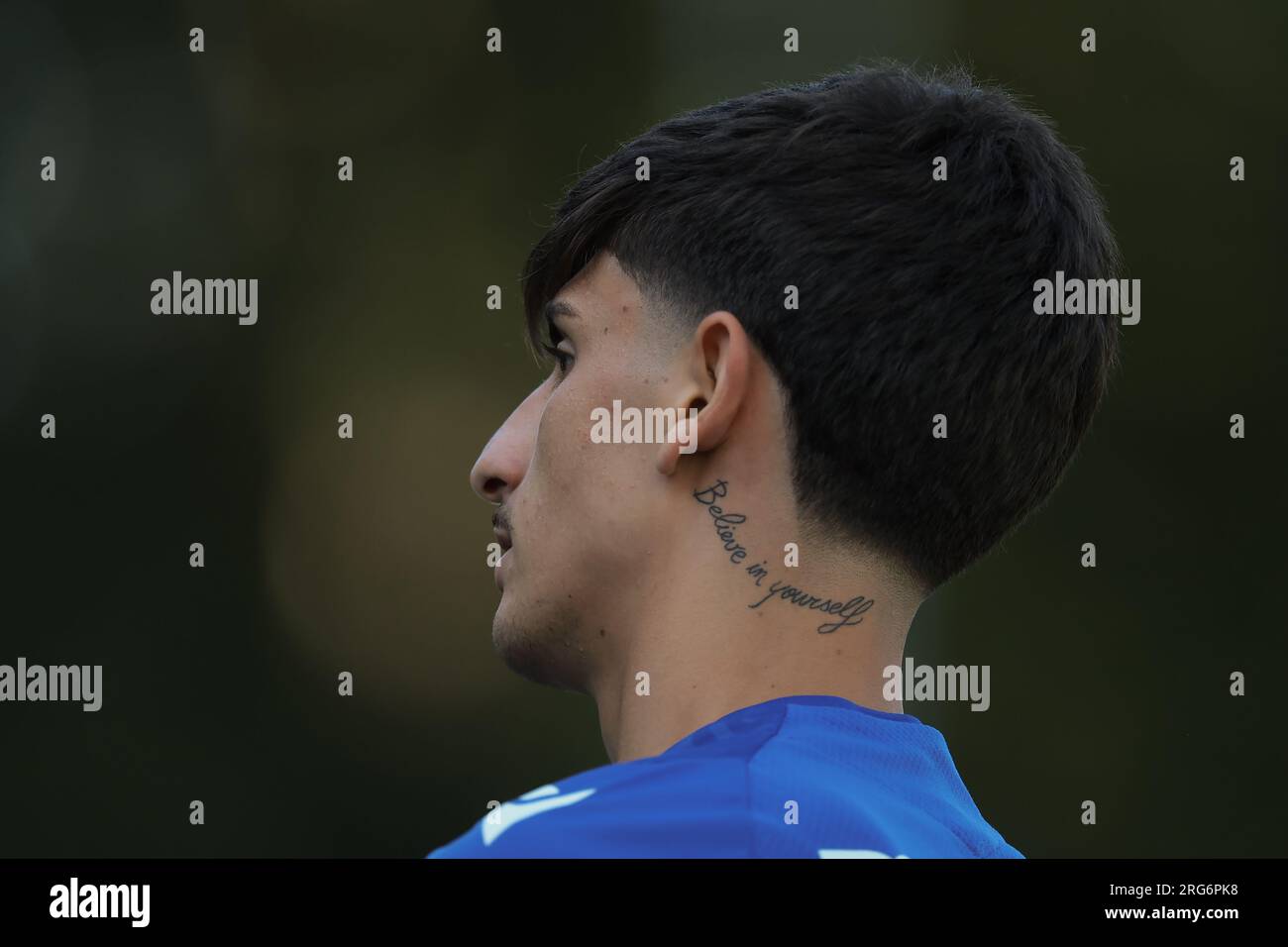 Gozzano, Italie. 6 août 2023. Tatouage sur le cou de Matt vitale de UC Sampdoria lors du match amical de pré-saison au Stadio Alfredo d'Albertas, Gozzano. Le crédit photo devrait se lire : Jonathan Moscrop/Sportimage crédit : Sportimage Ltd/Alamy Live News Banque D'Images