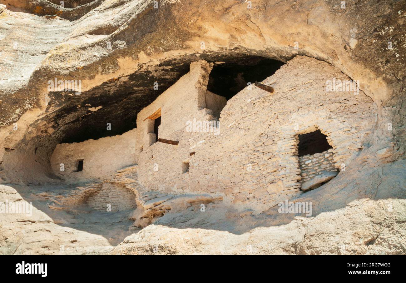 Gila Cliff Dwellings National Monument au Nouveau-Mexique Banque D'Images