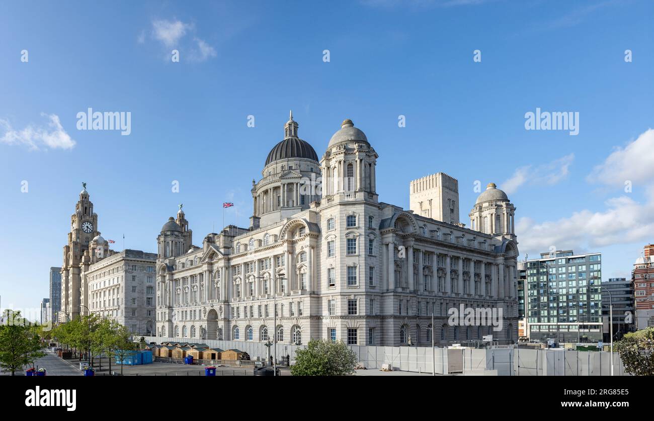 Liverpool, royaume-uni Mai, 16, 2023 Pier Head et les trois Graces, se composent du Royal Liver Building, du Cunard Building et du Port of Liver Banque D'Images