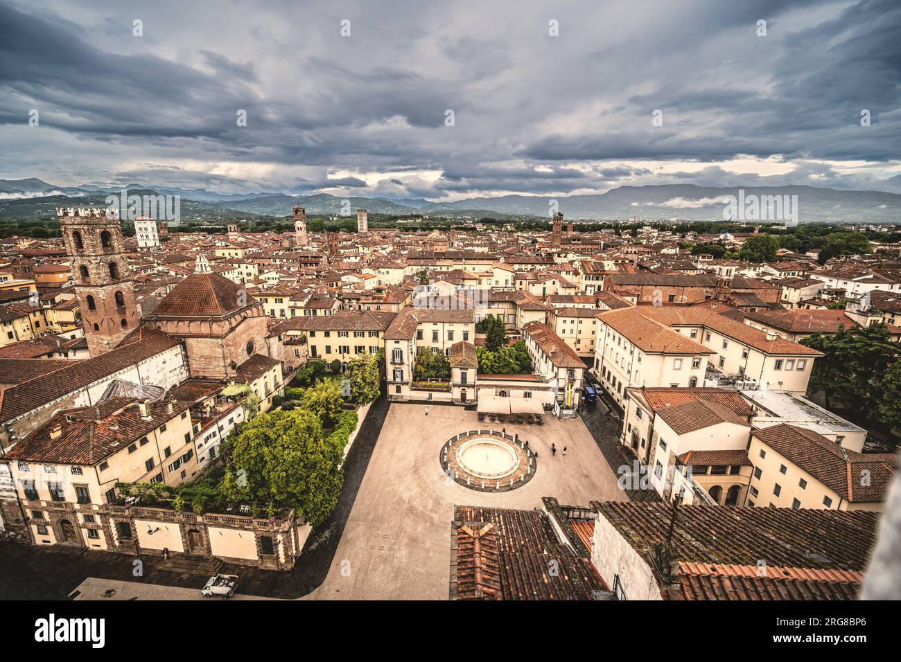 Panorama sur Lucques en Toscane, Italie Banque D'Images