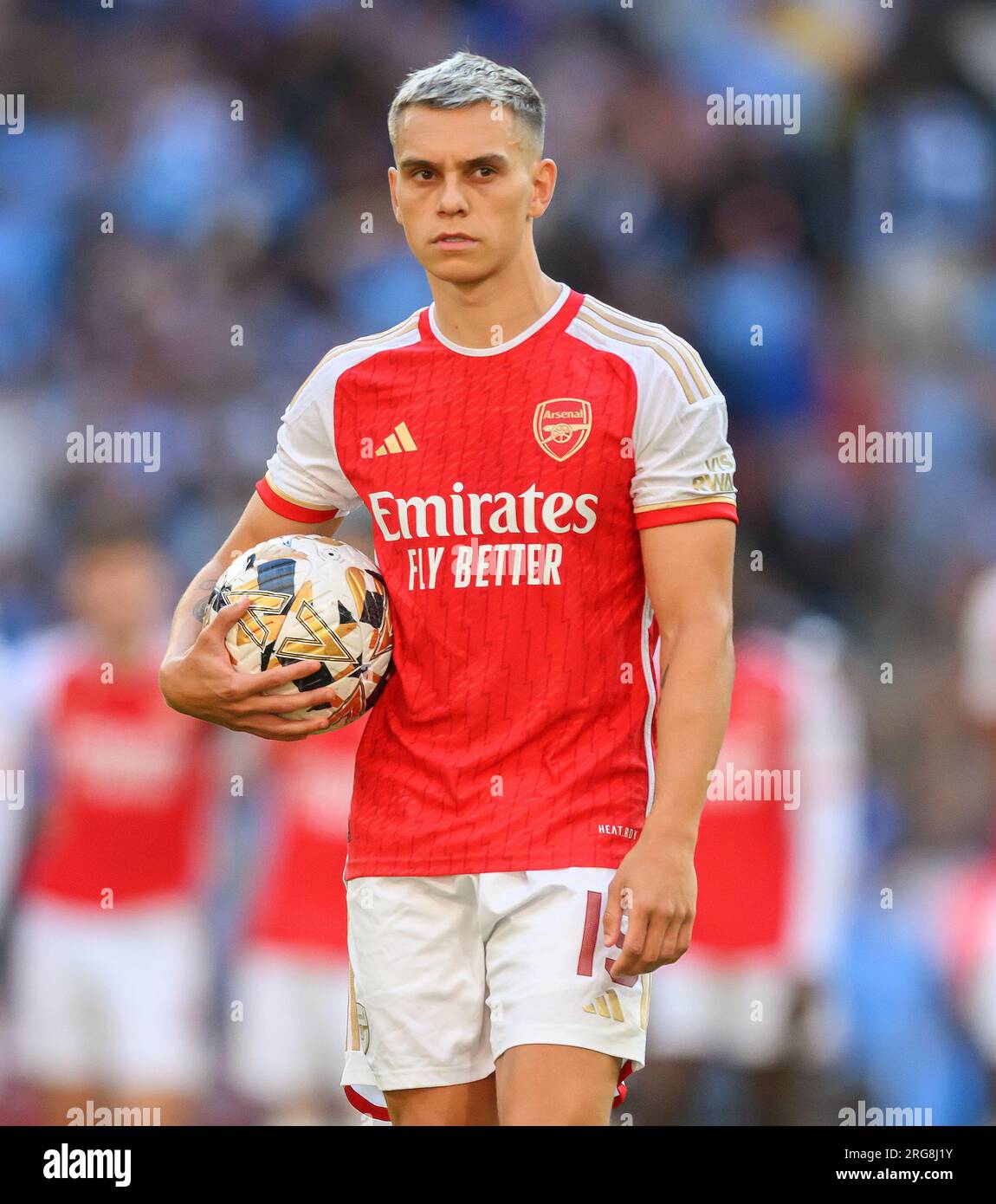 Londres, Royaume-Uni. 06 août 2023. Leandro Trossard d'Arsenal se présente pour prendre une pénalité pendant le FA Community Shield. Crédit : Mark pain/Alamy Live News Banque D'Images