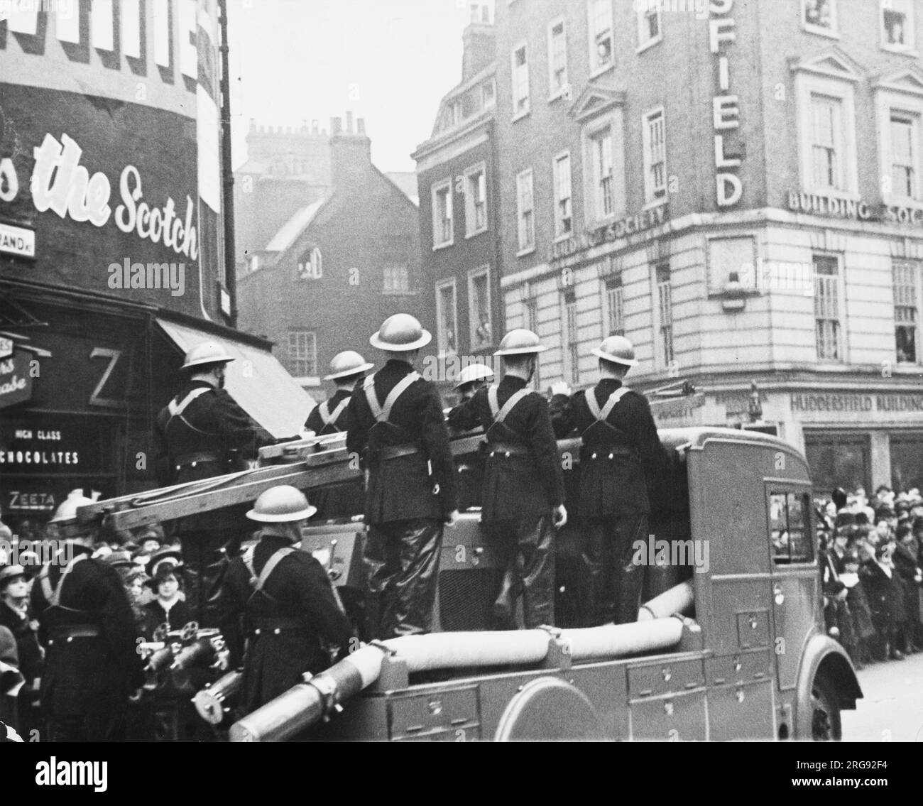 London Auxiliary Fire Brigade en parade pendant la Seconde Guerre mondiale Banque D'Images